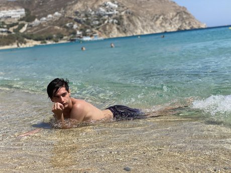 Foto di nudo di fuga di OnlyFans di Alexander Hudson
