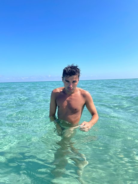 Foto di nudo di fuga di OnlyFans di Only Tom 