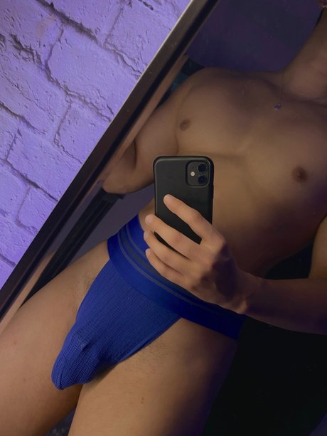 Foto di nudo di fuga di OnlyFans di Pechan