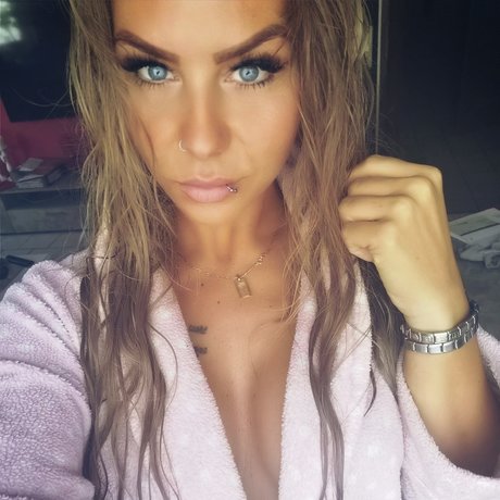 Foto di nudo di fuga di OnlyFans di Gioia