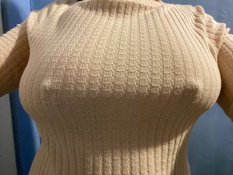 Foto di nudo di fuga di OnlyFans di Dame Dcolletage