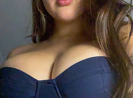 Foto di nudo di fuga di OnlyFans di Al