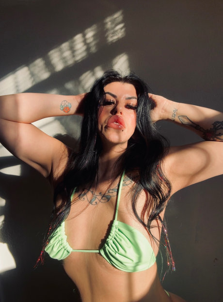 Foto di nudo di fuga di OnlyFans di Nicole