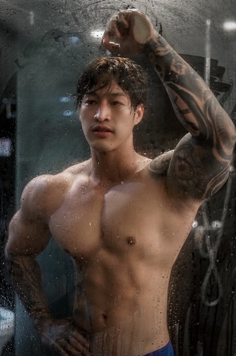 Foto di nudo di fuga di OnlyFans di Nueng