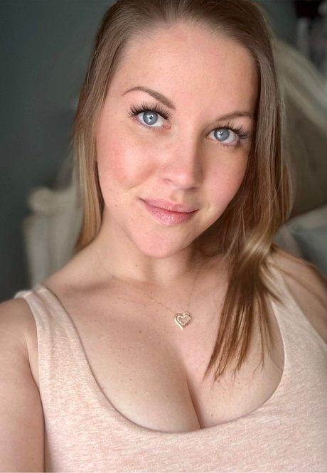 Foto di nudo di fuga di OnlyFans di Your Creamy Girl 