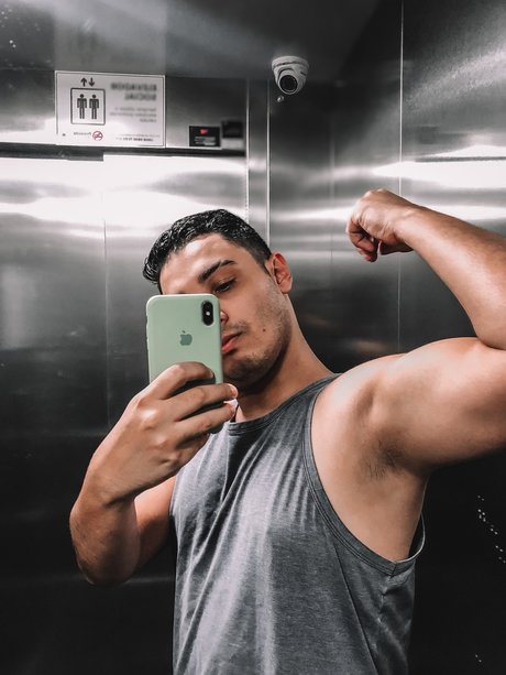 Foto di nudo di fuga di OnlyFans di Maykon Lopes