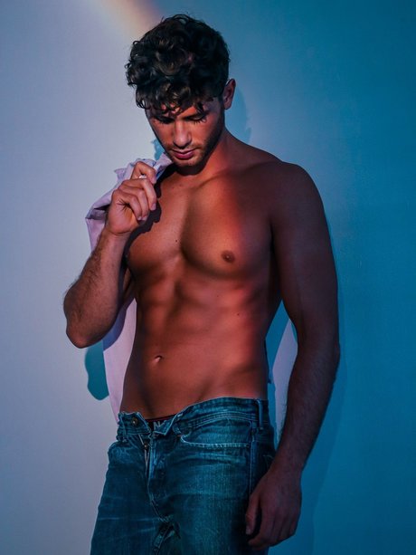 Foto di nudo di fuga di OnlyFans di Omar Mahmoud