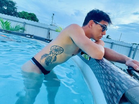 Foto di nudo di fuga di OnlyFans di Abrax