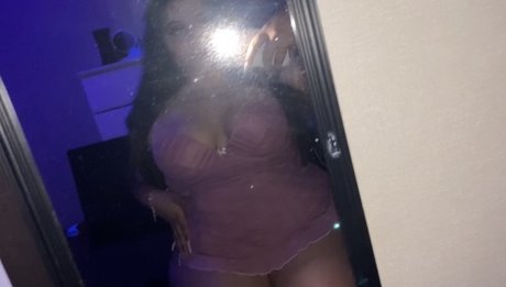 Foto di nudo di fuga di OnlyFans di Lilisc