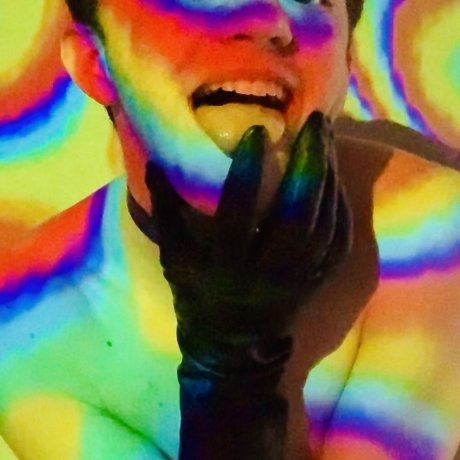 Foto di nudo di fuga di OnlyFans di Adam