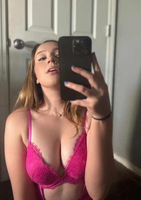 Foto di nudo di fuga di OnlyFans di Addy