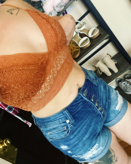 Foto di nudo di fuga di OnlyFans di Alice