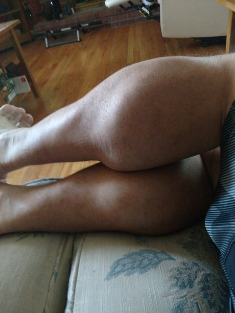 Foto di nudo di fuga di OnlyFans di Ace Chinna