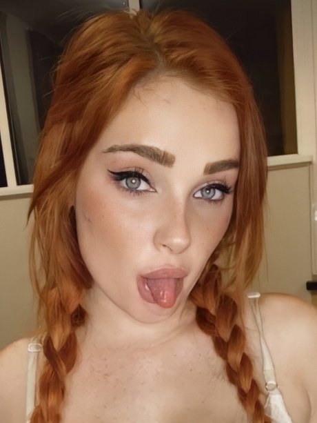 Foto di nudo di fuga di OnlyFans di   