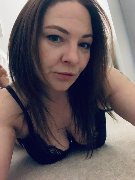 Foto di nudo di fuga di OnlyFans di  Little Wonders Gentlemans Lounge