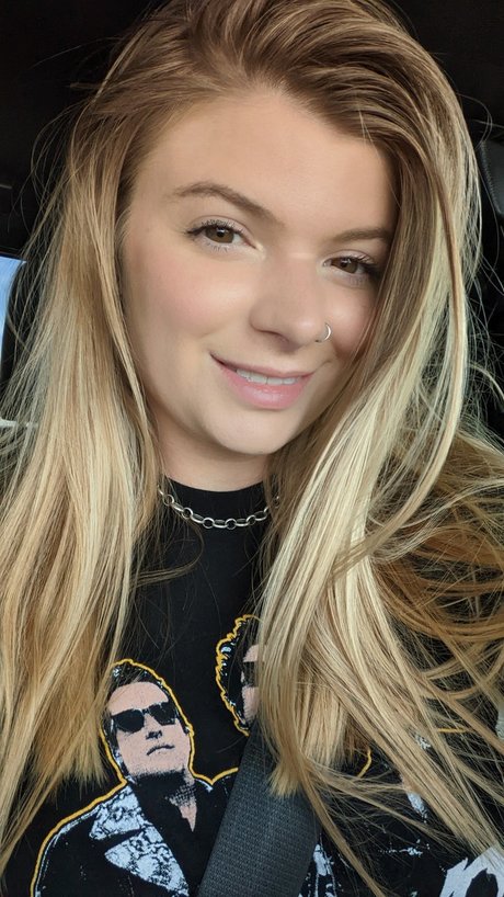 Foto di nudo di fuga di OnlyFans di Olivia Wild