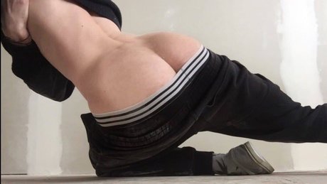 Foto di nudo di fuga di OnlyFans di Oli Morino