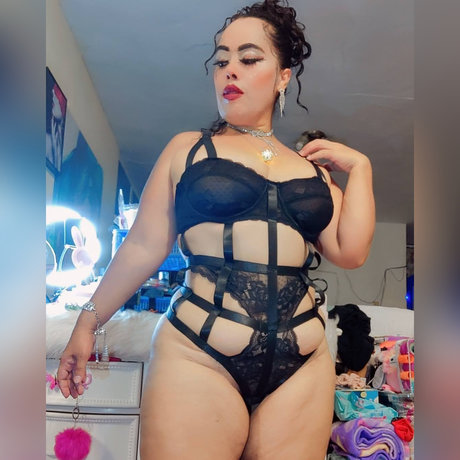 Foto di nudo di fuga di OnlyFans di Airam Sevein