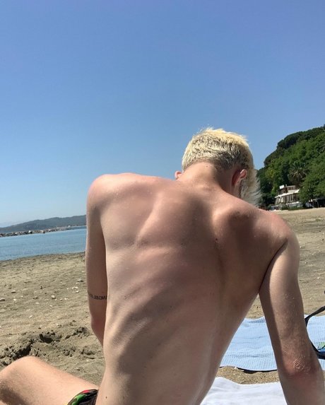 Urfavskinnyboy
