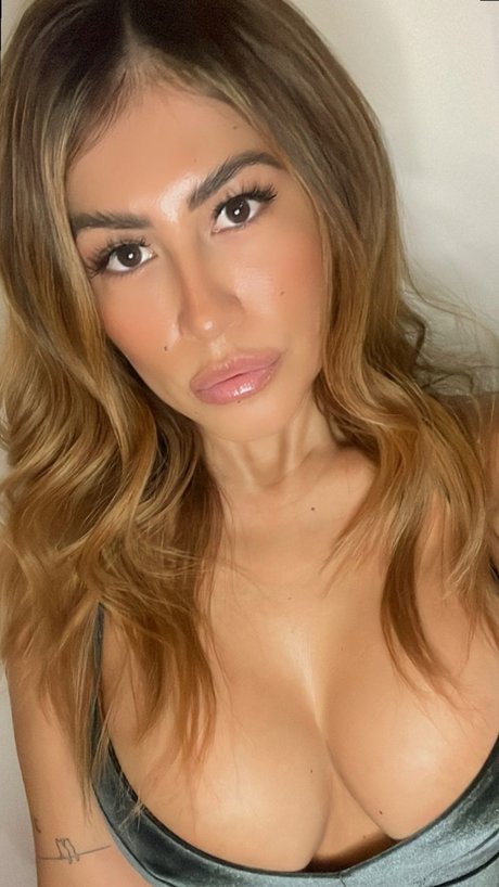 Foto di nudo di fuga di OnlyFans di Olivia Mendez 