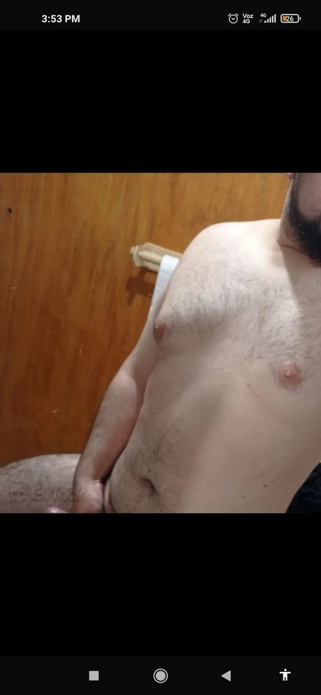 Foto di nudo di fuga di OnlyFans di Oso Chileno Peludo