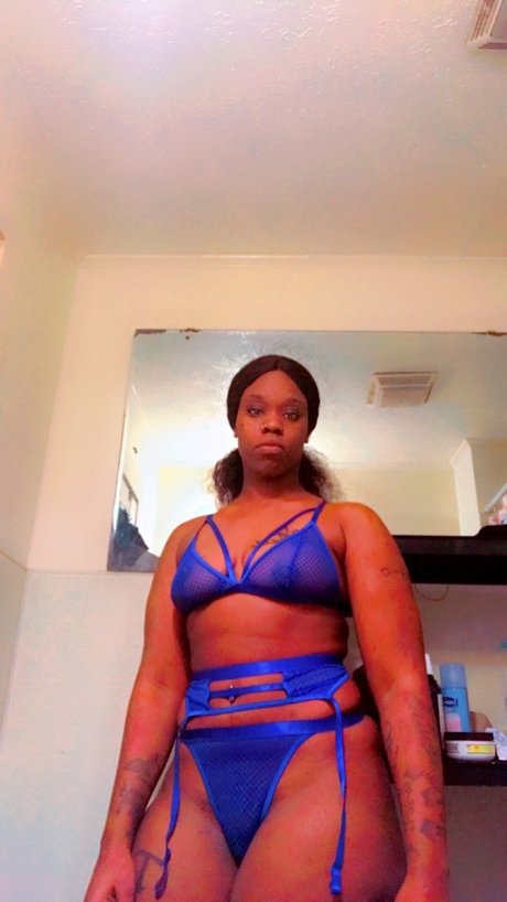 Foto di nudo di fuga di OnlyFans di Lovely Annabelle