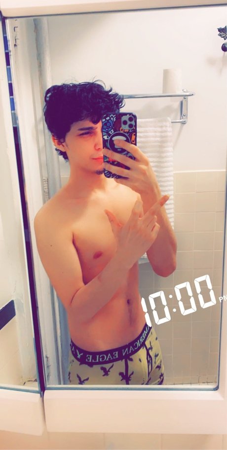 Foto di nudo di fuga di OnlyFans di Osmin Orellana