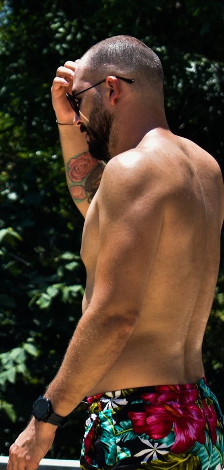 Foto di nudo di fuga di OnlyFans di Os