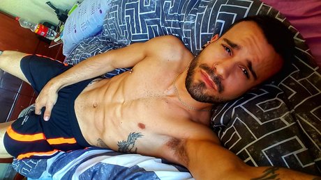 Foto di nudo di fuga di OnlyFans di Oskiitarweed