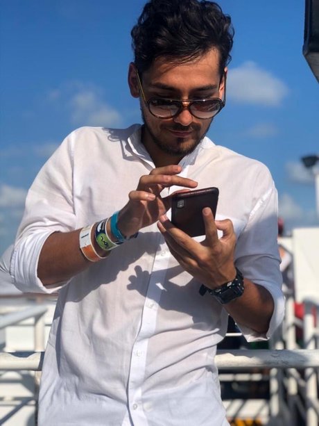 Foto di nudo di fuga di OnlyFans di Oscar Fernando