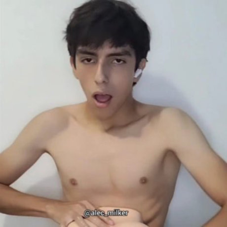 Foto di nudo di fuga di OnlyFans di Alec Milker