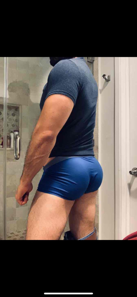 Foto di nudo di fuga di OnlyFans di Bearded Gym Alex