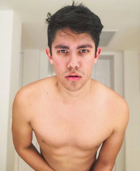 Foto di nudo di fuga di OnlyFans di A M