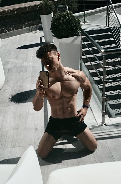 Foto di nudo di fuga di OnlyFans di Aleixitofans