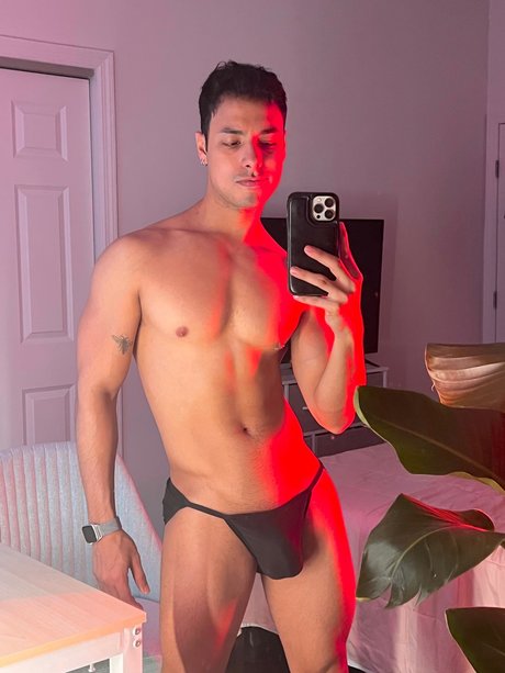 Foto di nudo di fuga di OnlyFans di Lano Banano