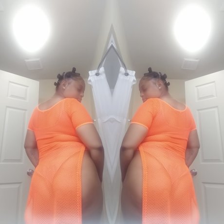 Foto di nudo di fuga di OnlyFans di Orangespice