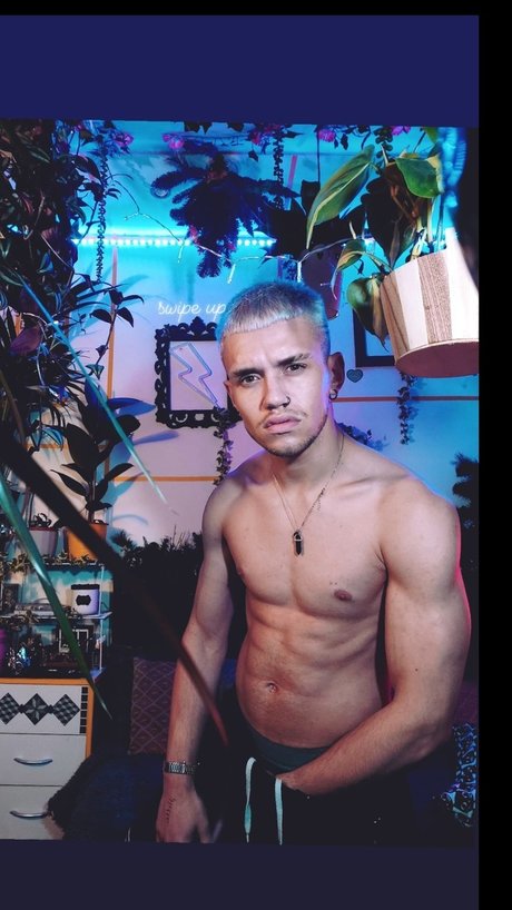 Foto di nudo di fuga di OnlyFans di Onyx Lorenzo