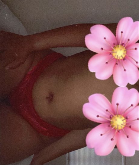 Foto di nudo di fuga di OnlyFans di Asuka