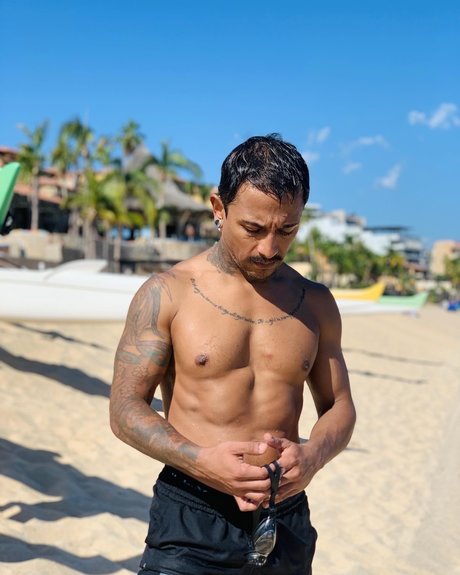 Foto di nudo di fuga di OnlyFans di Akikunxxx
