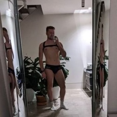 Foto di nudo di fuga di OnlyFans di Patrick
