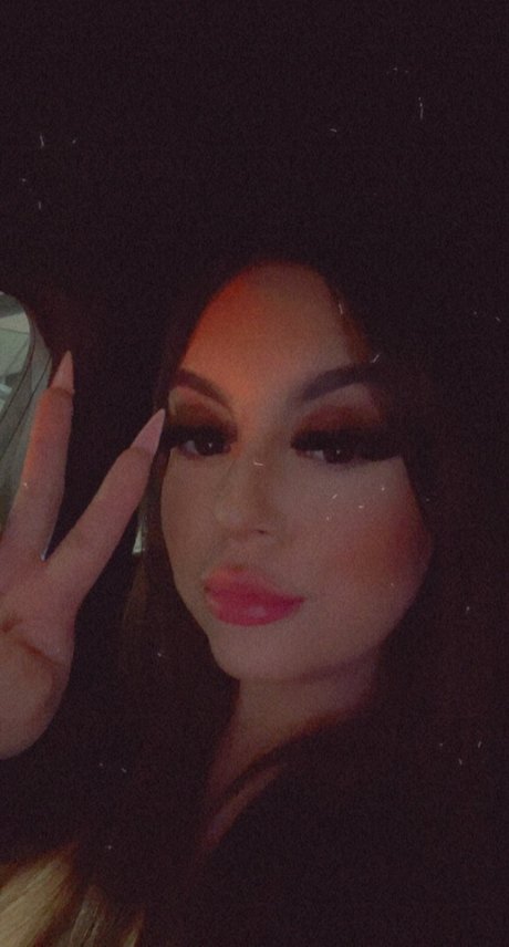 Foto di nudo di fuga di OnlyFans di Paris