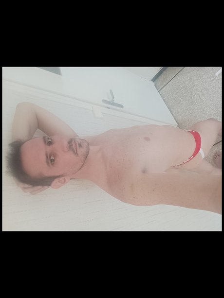 Foto di nudo di fuga di OnlyFans di Papystellar