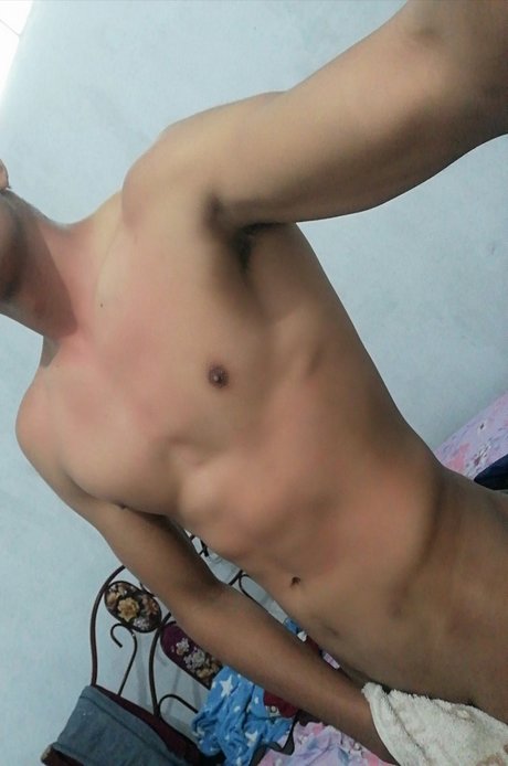 Foto di nudo di fuga di OnlyFans di Jasan