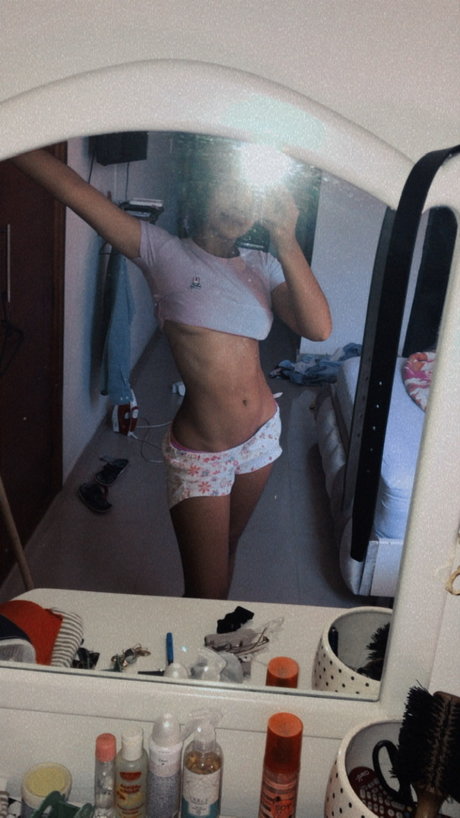 Foto di nudo di fuga di OnlyFans di Paoriva10