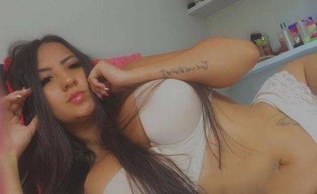 Foto di nudo di fuga di OnlyFans di Paolitha Rojas