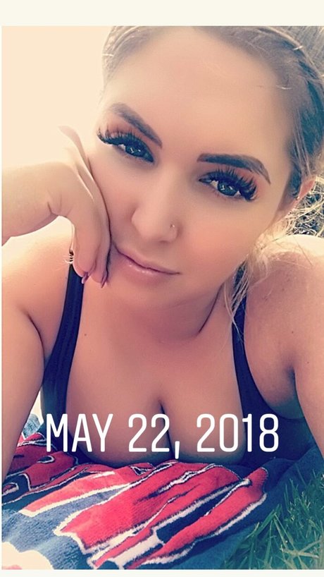 Foto di nudo di fuga di OnlyFans di Ashley Grey
