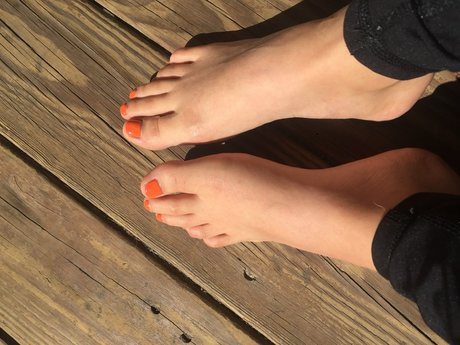Foto di nudo di fuga di OnlyFans di Paola