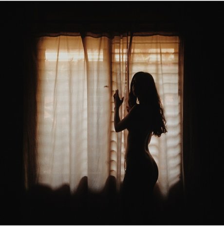 Foto di nudo di fuga di OnlyFans di Amanda