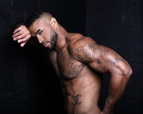 Foto di nudo di fuga di OnlyFans di Panda Daddy