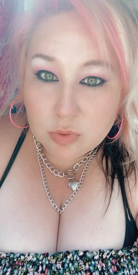 Foto di nudo di fuga di OnlyFans di Amanda
